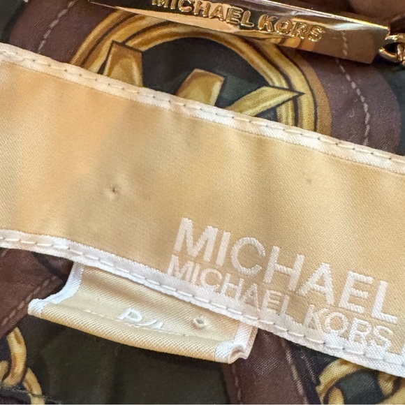 Michael Kors Bold Logo Print Puffer Vest Zip Front Equestrian Purse Straps Chain - Picture 9 of 9